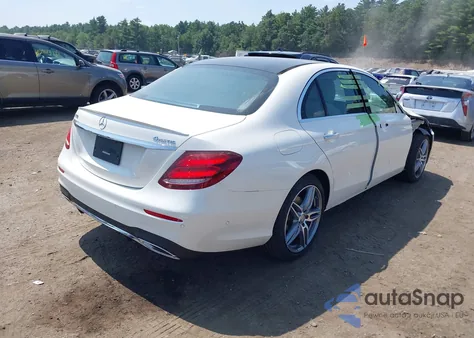 2017 Mercedes-Benz E 300 4Matic z USA, uszkodzony, nr VIN WDDZF4KB6HA212912